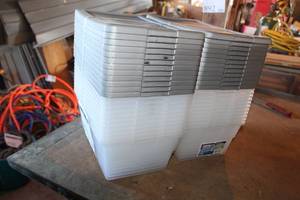 lot 971 image: Lot of (24) Sterilite Plastic Storage Bins with Lids 6-qt.