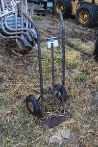 lot 1049 image: 2-Wheel Hand Truck
