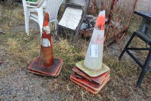 lot 1062 image: Lot of (6) Emergency Cones