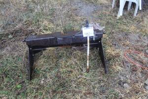 lot 1063 image: 5th Wheel Hitch Assembly