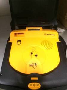 LIFEPAK CR-T AED Trainer Training System - Guides Users Through Simulated Analysis, Energy Delivery and Prompted CPR Intervals - Great Working Condition