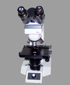 MSRP $1800 Leica ATC 2000 Powered Binocular Phase Contrast Microscope, 120 VAC -&nbspFully Customizable - Add A Camera - Can Change The Stand, Head, Objectives - Good Working Condition
