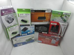 lot 11 image: lot has lots of different computer accessories