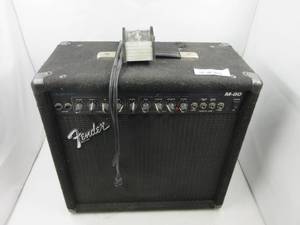 lot 27 image: Fender M-80 Guitar Combo Amp