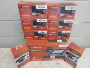 lot 72 image: Huge lot with Blue Tooth speakers and chargers from XtremeMac