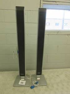 lot 82 image: Pair of Panasonic Adjustable Tower Speakers. Model SB-FS940. 90W (EACH)