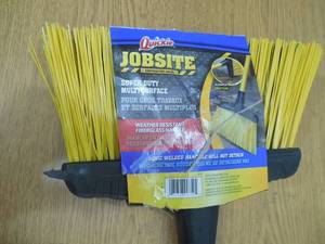 lot 91 image: Jobsite Multi-Surface Fiberglass Handle Angle Broom