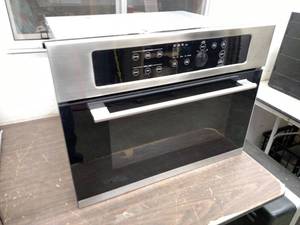 lot 464 image: Ikea Built-In Microwave Oven, Model...