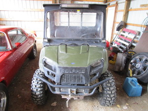 lot 8 image: 2013 Polaris Ranger 500