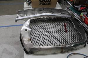 lot 468 image: Lot of (2) Automotive Grills