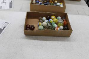 lot 446 image: Lot of (1 Box) Vintage Player Marbles - Part of a 50 year collection