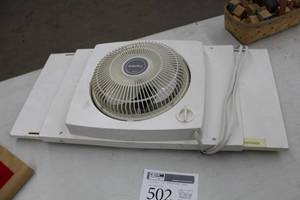 lot 502 image: Air King Window Fan with Adjustable Sides 9912