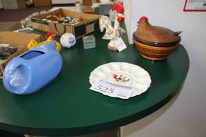 lot 525 image: Coin Banks, Egg Platter, Planter, Chicken Table Dcor, Basket, Pitcher