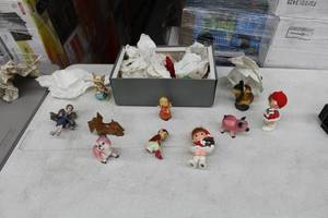lot 524 image: Lot of (1 Box) Girl and Animal Figurines