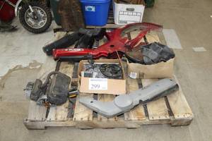lot 299 image: Puch Maxi Ciao Moped Parts - Engine, Frame, Seats, Covers, Various Parts