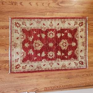 Fantastic Wool Area Rug by Royal House