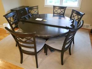 Fantastic Handcrafted Dining Set by Nichols & Stone