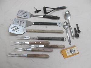Restaurant kitchen tools