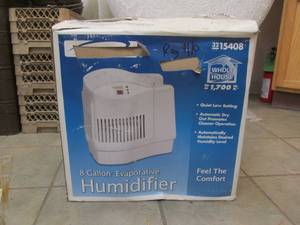 Evaporative humidifier