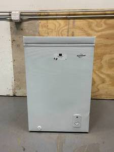 lot 8 image: KOOLATRON Kool 3.5 cu. ft. Chest Freezer in White