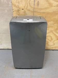 lot 28 image: LG ELECTRONICS 14,000 BTU (8,000 BTU,DOE) Portable Air Conditioner, 115-Volt, Dehumidifier Function and LCD Remote in Graphite
