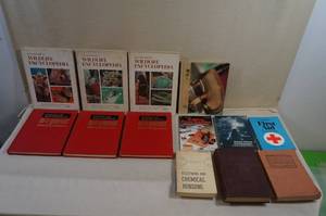 lot 170 image: Vintage Encyclopedias and Guides