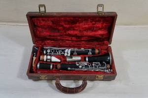 lot 159 image: Vintage Pedler Wood Clarinet