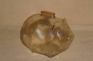 lot 126 image: Vintage Anchor Hocking Glass Piggy Bank - 5 x 6