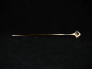 lot 7 image: 10k Yellow Gold Hair Pin