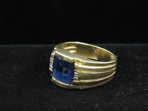 lot 11 image: 10k Yellow Gold Mens Gemstone and Diamond Ring
