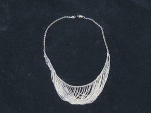 lot 53 image: Ladies Silver Tone Necklace