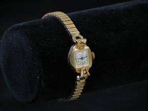 lot 12 image: Antique Orvin 14k Yellow Gold Ladies Wrist Watch