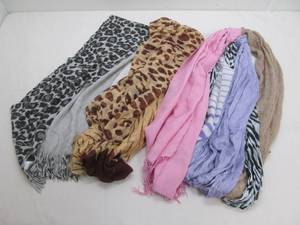 lot 64 image: Variety of scarves