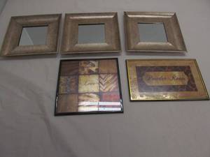 lot 106 image: Wall Dcor