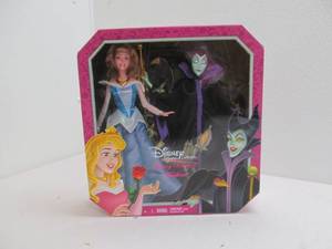 lot 184 image: Disney doll Sleeping Beauty & Maleficent