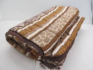 lot 238 image: Animal print comforter
