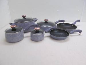 lot 258 image: Paula dean potskettles