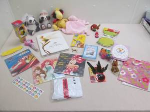 lot 259 image: Group of childrens toys