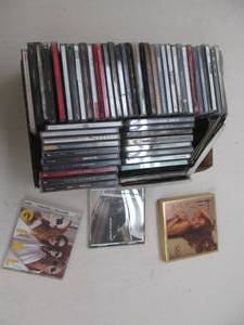 lot 271 image: Large group of CDs