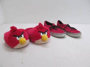 lot 285 image: Shoes