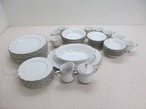 lot 300 image: Fine china set