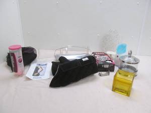 lot 303 image: Silver tray, glass canister, bin trays, wall candle holder