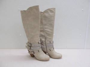 lot 337 image: Womens boots