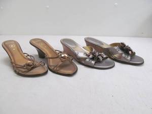 lot 359 image: Wedge sandals