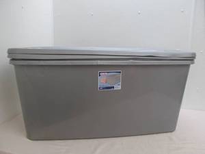 lot 380 image: Sterilite container