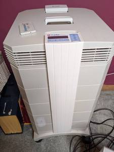 lot 248 image: IQAir HealthPro Plus Air Purifier