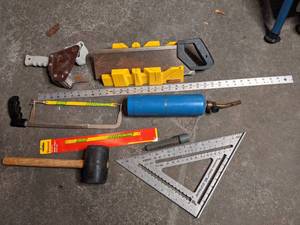 lot 330 image: Assorted Hand Tools - See Photos