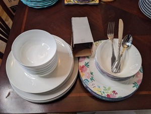 lot 105 image: 26 Pieces of Fine Bone China and Set of Silverware