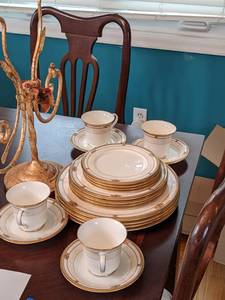 lot 107 image: 20 Piece Noritake Chavot Gold Bone China Dishes  Candleholder