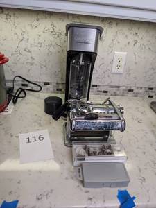 lot 116 image: Sparkling Beverage Maker and Pasta Maker